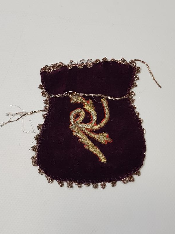 OSMANLI DÖNEMİ ALTIN SIRMA İŞLEMELİ KESE