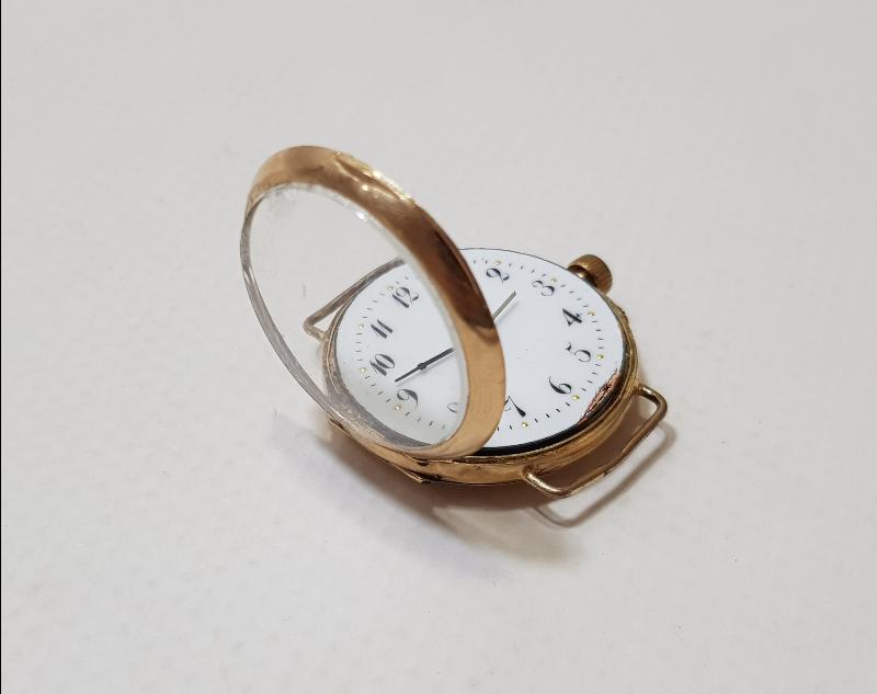 ANTİKA ALTIN KOL SAATİ