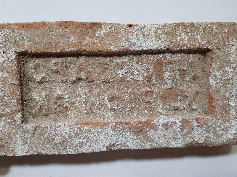 OSMANLI DÖNEMİ RUMCA YAZILI TUĞLA