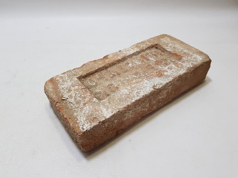 OSMANLI DÖNEMİ RUMCA YAZILI TUĞLA