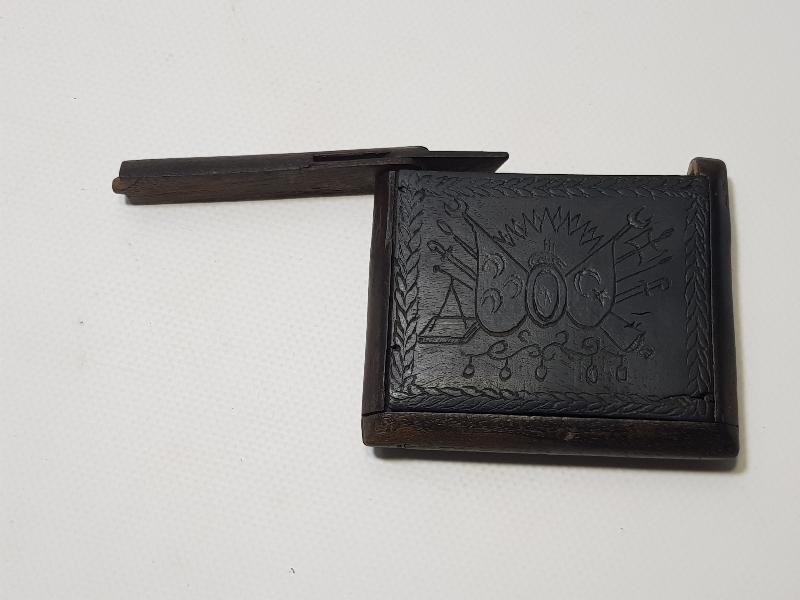 OSMANLI DEVLET ARMALI VE OSMANLICA YAZILI ESARET İŞİ AHŞAP TABAKA