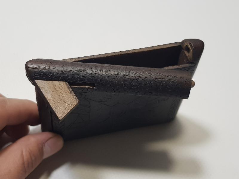 OSMANLI DEVLET ARMALI VE OSMANLICA YAZILI ESARET İŞİ AHŞAP TABAKA