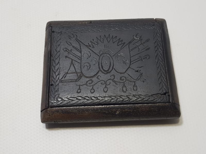 OSMANLI DEVLET ARMALI VE OSMANLICA YAZILI ESARET İŞİ AHŞAP TABAKA