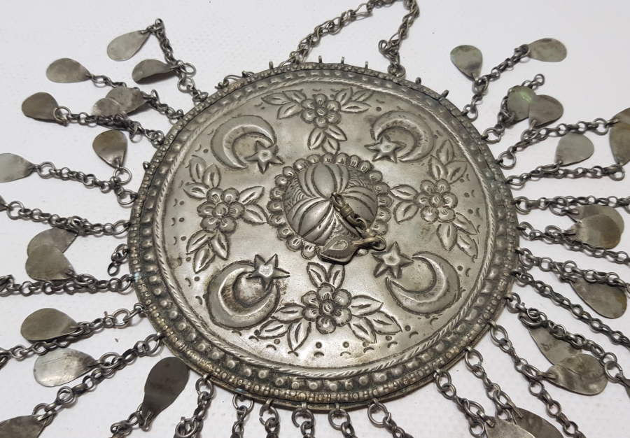 ÜZERİ AY YILDIZLI OSMANLI DÖNEMİ GÜMÜŞ GELİN TEPELİĞİ