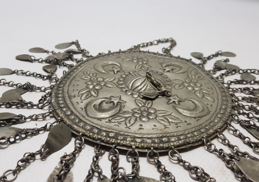 ÜZERİ AY YILDIZLI OSMANLI DÖNEMİ GÜMÜŞ GELİN TEPELİĞİ