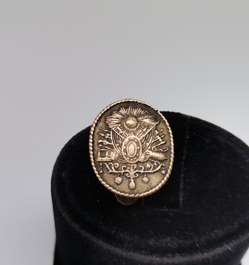 ÜZERİNDE OSMANLI DEVLET ARMASI BULUNAN OSMANLI DÖNEMİ ROZET