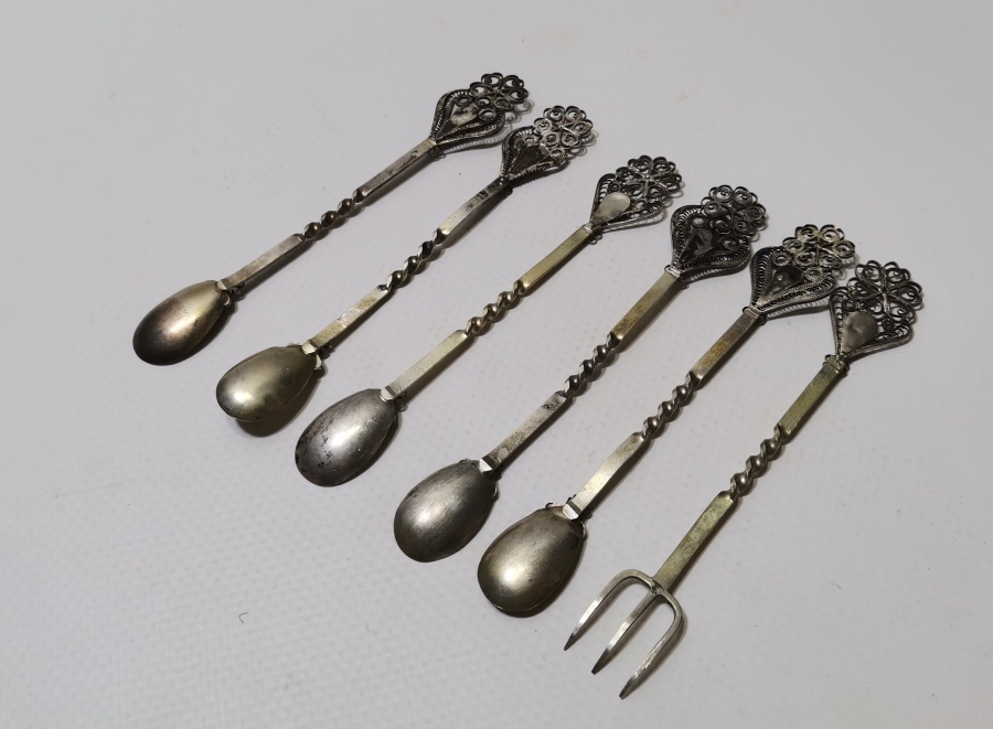 OLTU TAŞLI ANTİKA GÜMÜŞ ÇAY TAKIMI