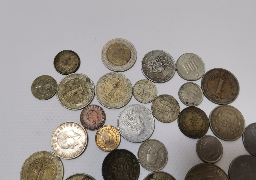 ANTİKA YERLİ METAL PARA LOTU