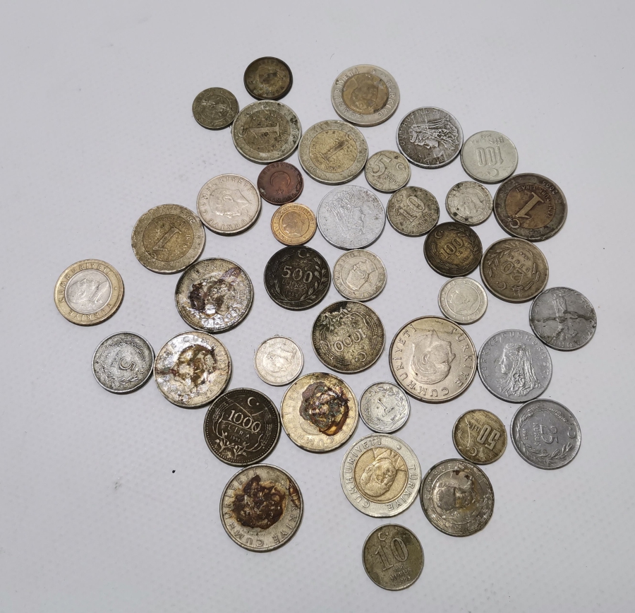 ANTİKA YERLİ METAL PARA LOTU