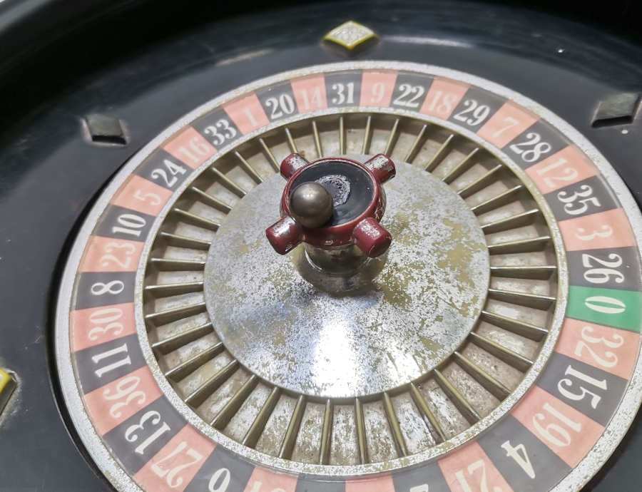 ANTİKA OYUNCAK RULET MASASI