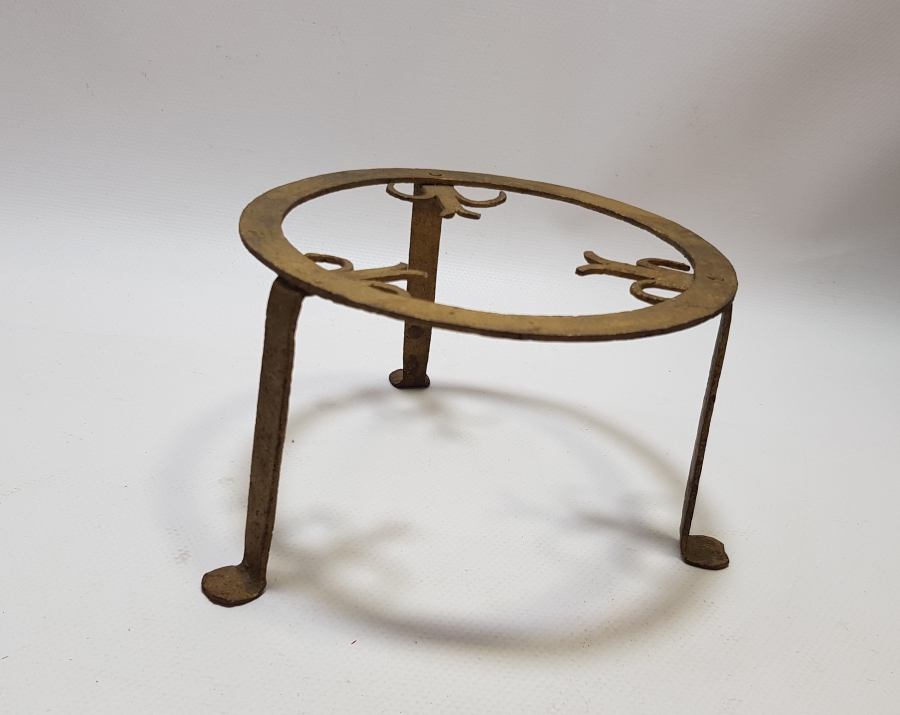 OSMANLI DÖNEMİ LALE FİGÜRLÜ TEKKE İŞİ SAC AYAĞI