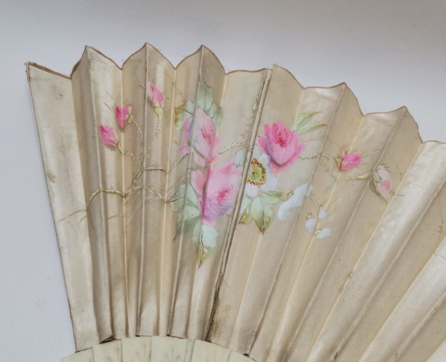 OSMANLI DÖNEMİ EL BOYAMA VE TESTERE İŞÇİLİKLİ YELPAZE