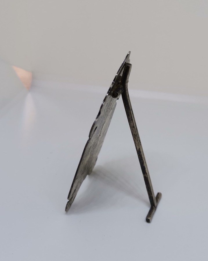 ÜZERİ AYETLERLE DEKORLU EL KAZIMA İŞÇİLİKLİ OSMANLI DÖNEMİ HİDİV MASA ÜSTÜ OBJESİ