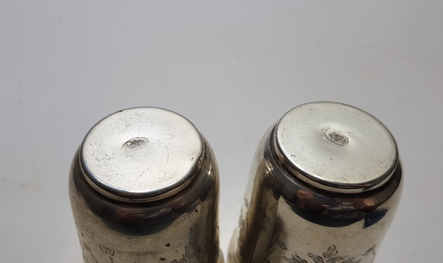 OSMANLI DÖNEMİ ÜZERİ KALEM İŞÇİLİKLİ VE ALTIN VERMEYLİ USTA DAMGALI ESER-İ İSTANBUL ŞERBET BARDAĞI