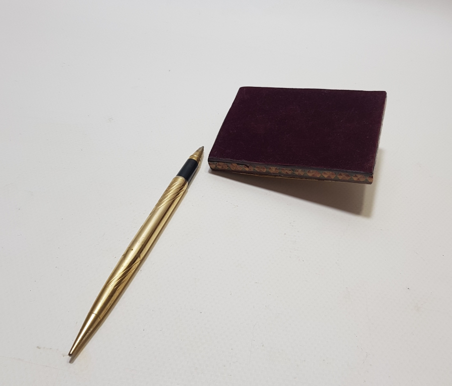 MARKUTERİ İŞÇİLİKLİ ANTİKA MASA ÜSTÜ KALEMLİK