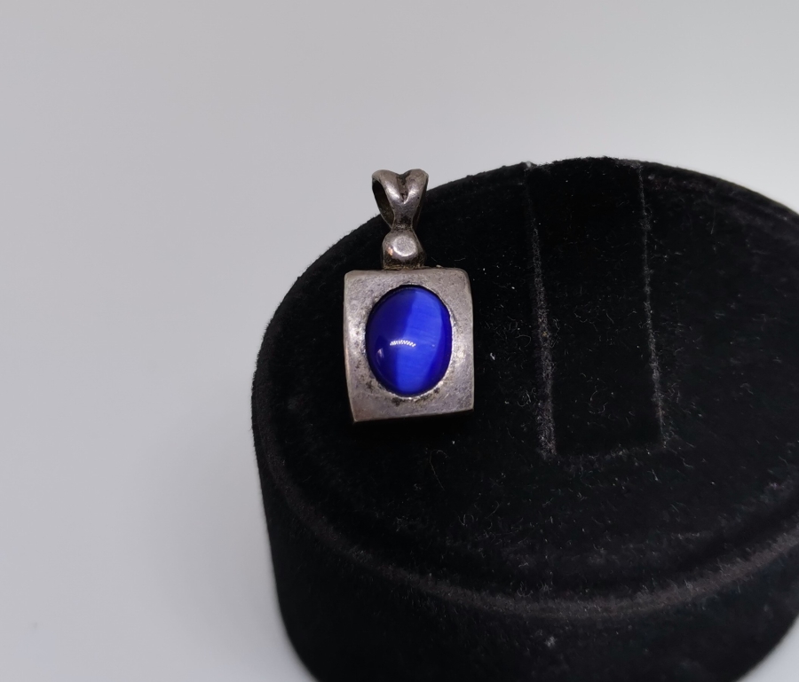 ÜZERİ DOĞAL TAŞLI GÜMÜŞ KOLYE UCU