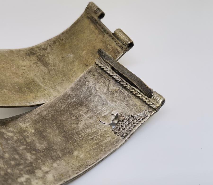 ÜZERİ KABARTMA İŞÇİLİKLİ OSMANLI DÖNEMİ KEMER PARÇALARI