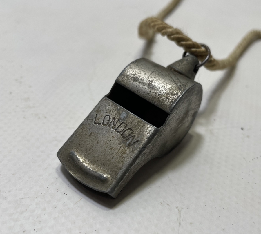 ANTİKA İNGİLİZ POLİS DÜDÜĞÜ