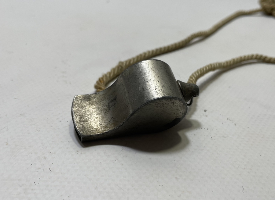 ANTİKA İNGİLİZ POLİS DÜDÜĞÜ