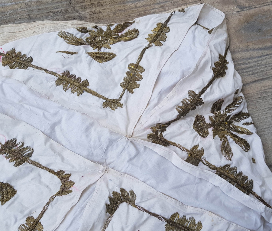 OSMANLI DÖNEMİ AFYON YÖRESİ AÇILMAMIŞ NADİR ÇEYİZ PAKETİ