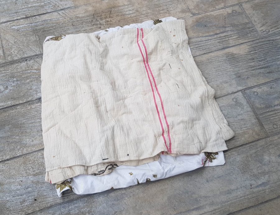 OSMANLI DÖNEMİ AFYON YÖRESİ AÇILMAMIŞ NADİR ÇEYİZ PAKETİ