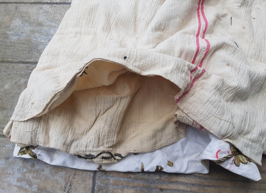 OSMANLI DÖNEMİ AFYON YÖRESİ AÇILMAMIŞ NADİR ÇEYİZ PAKETİ