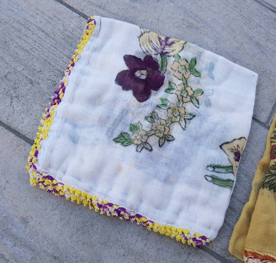 İKİ ADET TOKAT İŞİ BASKI OYALI YAZMA