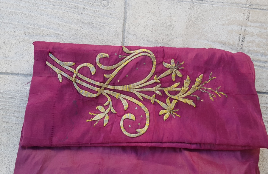 İPEK ÜZERİ SIRMA İŞÇİLİKLİ OSMANLI DÖNEMİ KUR AN-I KERİM KABI