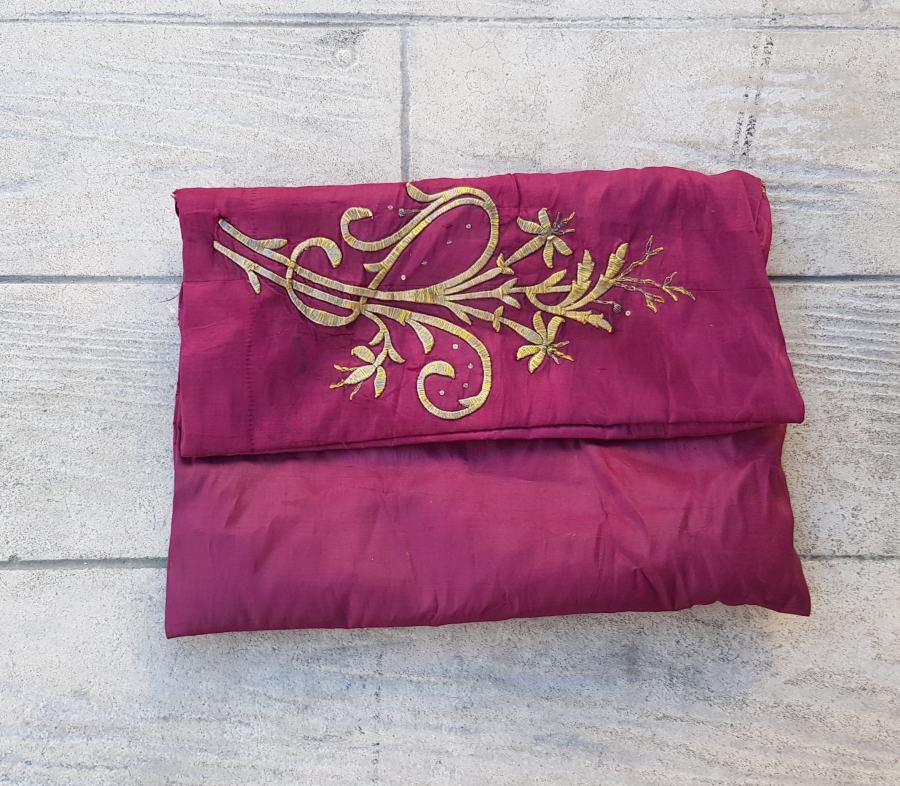 İPEK ÜZERİ SIRMA İŞÇİLİKLİ OSMANLI DÖNEMİ KUR AN-I KERİM KABI