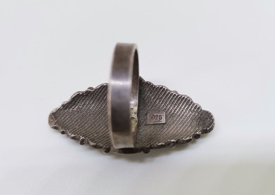 KABARTMA İŞÇİLİKLİ ÖZEL YAPIM GÜMÜŞ YÜZÜK