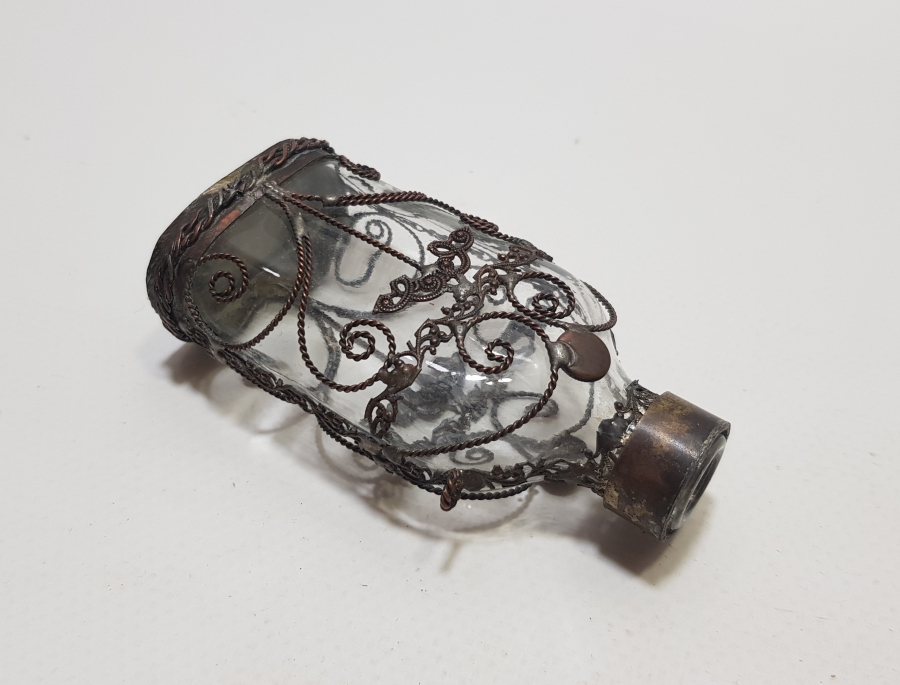 METAL GEÇME İŞÇİLİKLİ OSMANLI DÖNEMİ NADİR KOKU - PARFÜM ŞİŞESİ