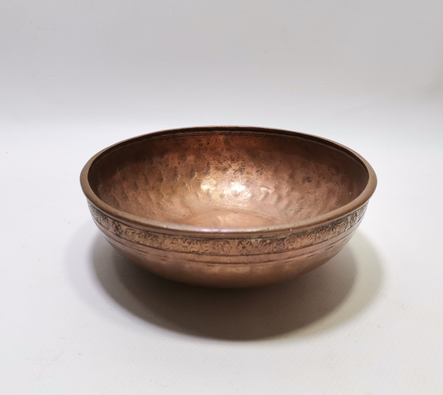 1800 BAŞLARI KALIN YAZILI ETRAFI AYETLERLE DEKORLU BÜYÜK BOY ÇOK NADİR BRONZ ŞİFA TASI