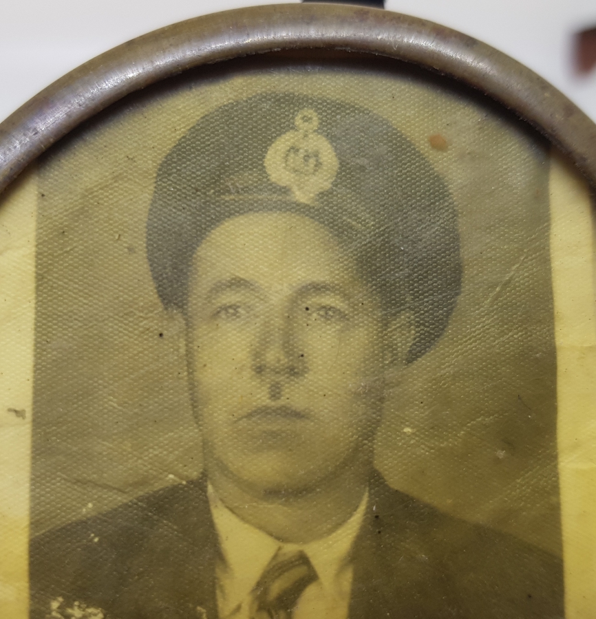 EL YAPIMI ÇERÇEVESİNDE CUMHURİYET BAŞLARI POLİS FOTOĞRAFI