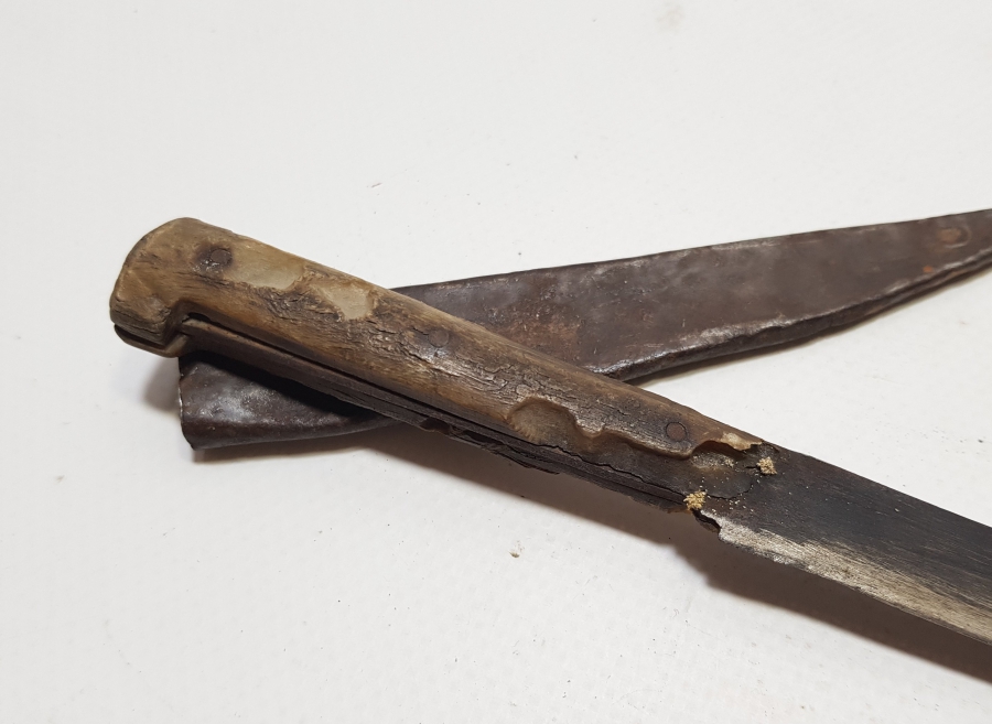 ORİJİNAL KININDA BOYNUZ SAPLI BURSA İŞİ EL YAPIMI KUŞAK KAMASI