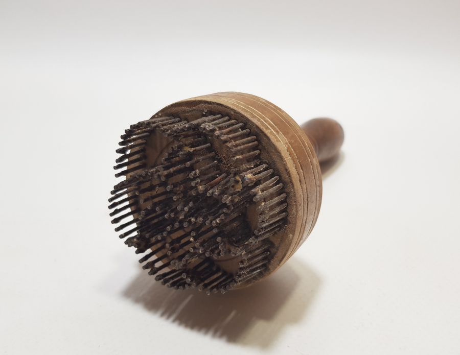 ÜZERİ EL BOYAMA İŞÇİLİKLİ AVRUPA YAPIMI KİRMAN