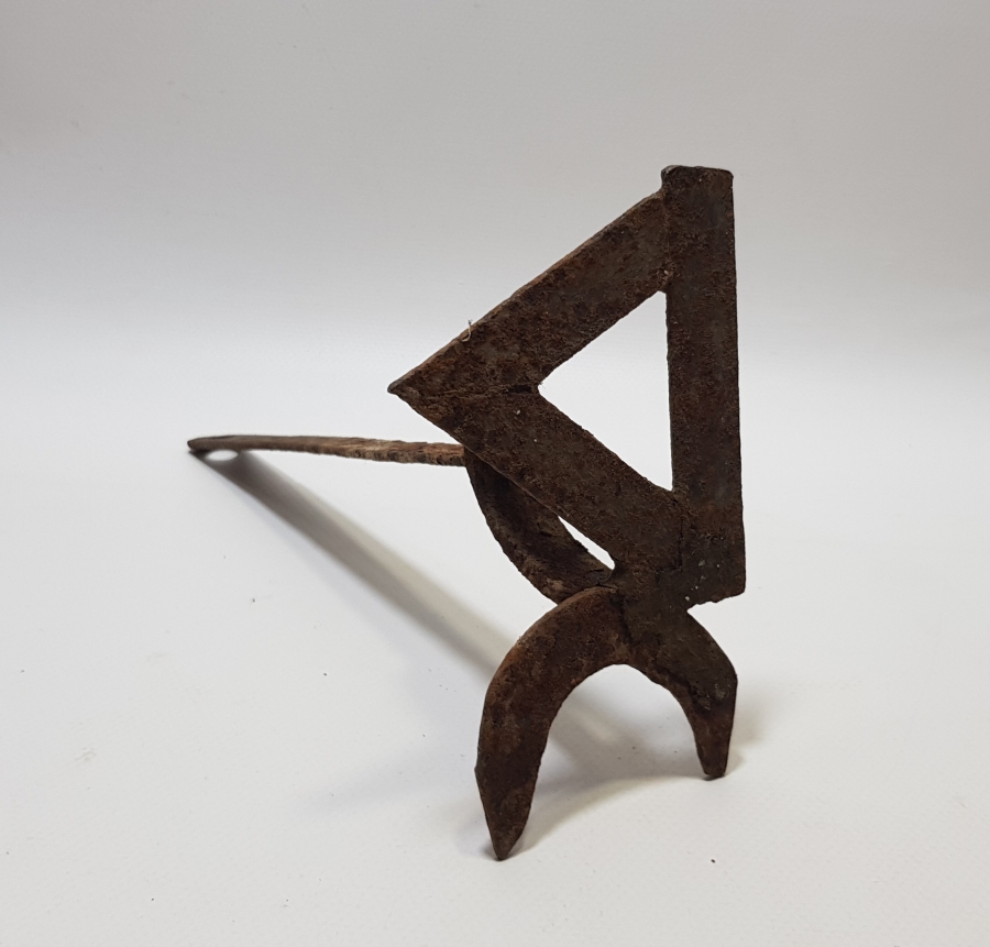 ÜZERİ RUMCA YAZILI OSMANLI DÖNEMİ HAYVAN DAMGASI