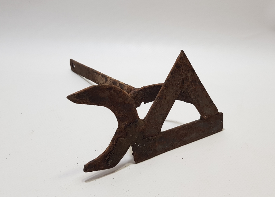 ÜZERİ RUMCA YAZILI OSMANLI DÖNEMİ HAYVAN DAMGASI