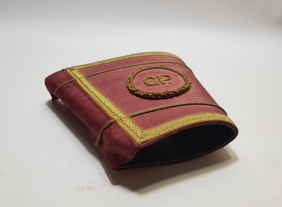 ÜZERİ SIRMA İŞÇİLİKLİ FRANSIZ SUBAY KOLLUĞU