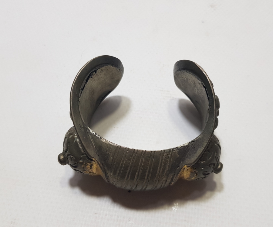 OSMANLI DÖNEMİ KABARTMA İŞÇİLİKLİ ÇOK NADİR TOMBAK PAZUBENT