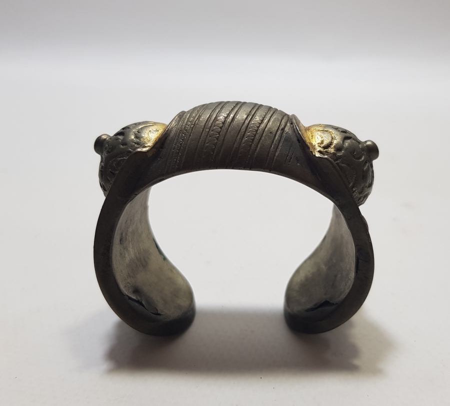 OSMANLI DÖNEMİ KABARTMA İŞÇİLİKLİ ÇOK NADİR TOMBAK PAZUBENT