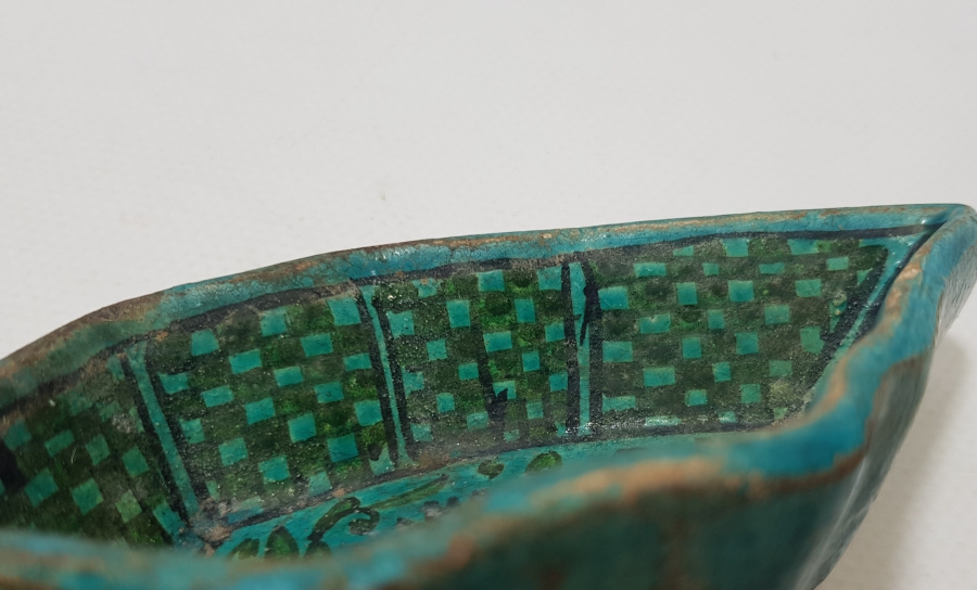 OSMANLI DÖNEMİ NADİR RENKTE KARANFİLLİ İZNİK HURMALIK - İFTARİYELİK