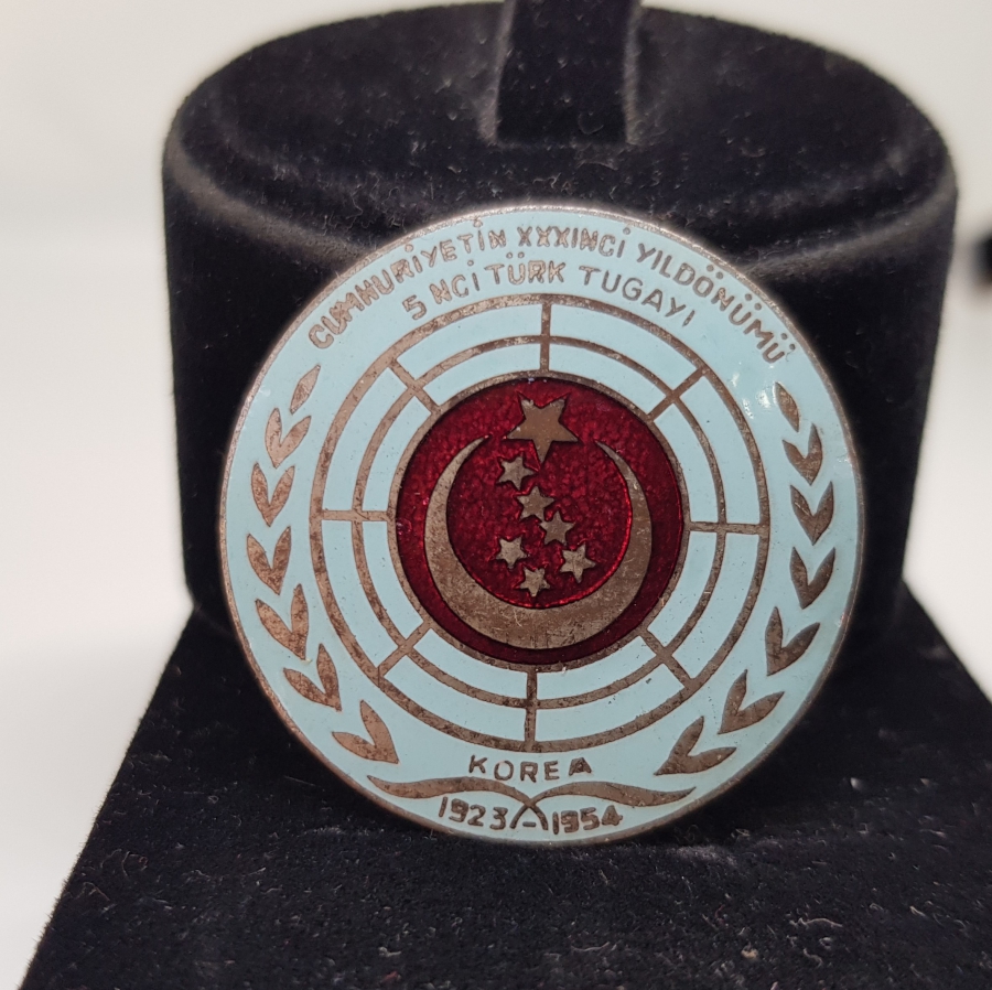 MİNELİ KORE HARBİ ROZETİ