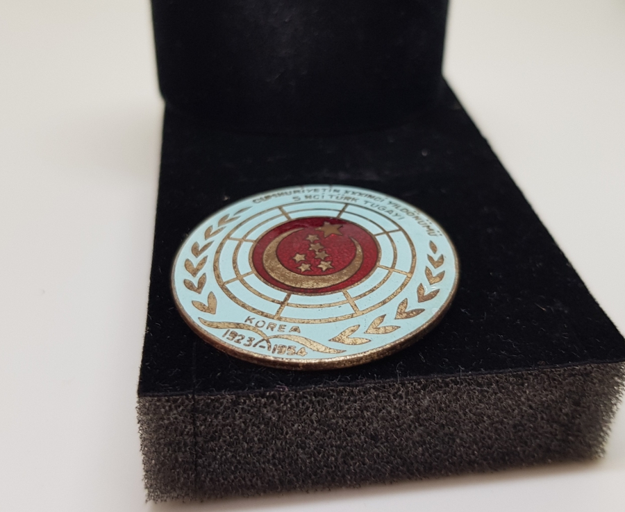 MİNELİ KORE HARBİ ROZETİ