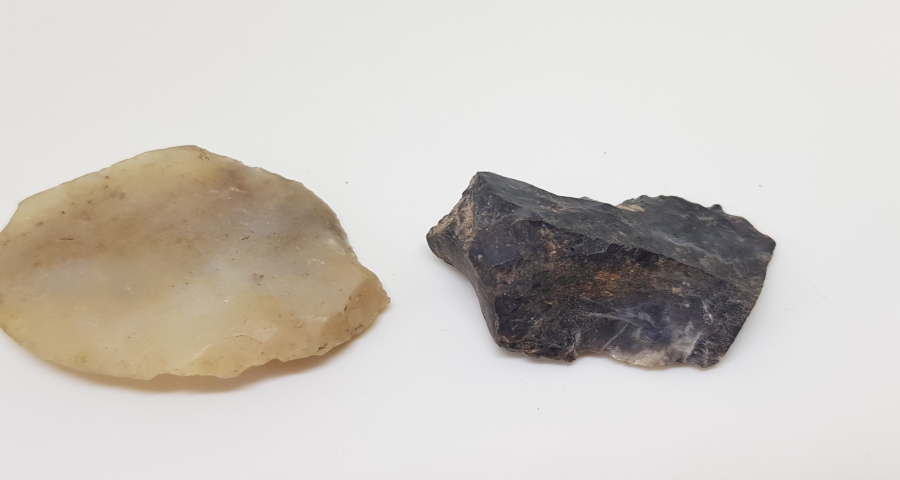 OSMANLI DÖNEMİ İKİ ADET ÇAKMAK TAŞI