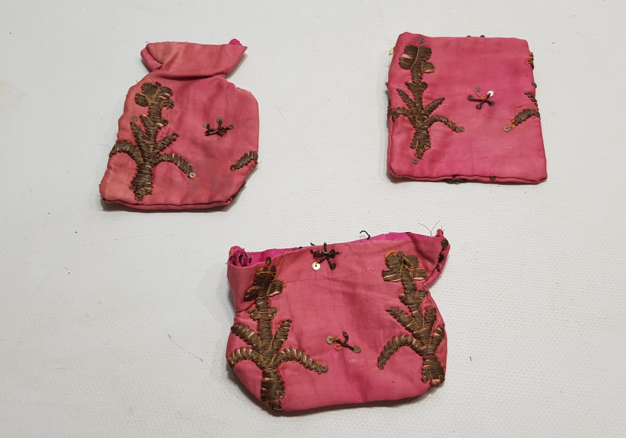 SIRMA İŞÇİLİKLİ 3 ADET ANTİKA KESE