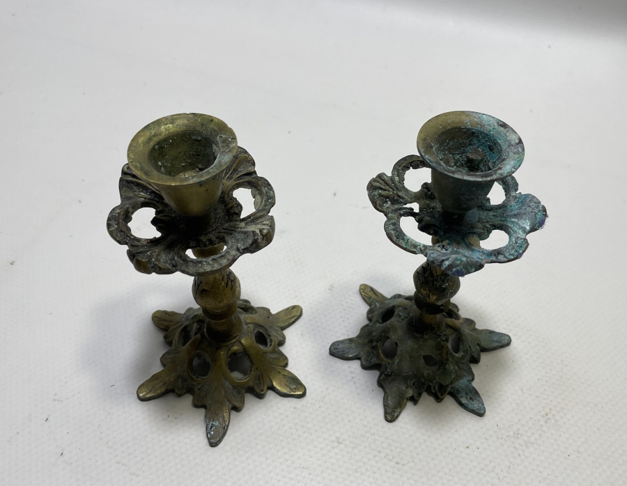 İKİ ADET ANTİKA BRONZ ŞAMDAN