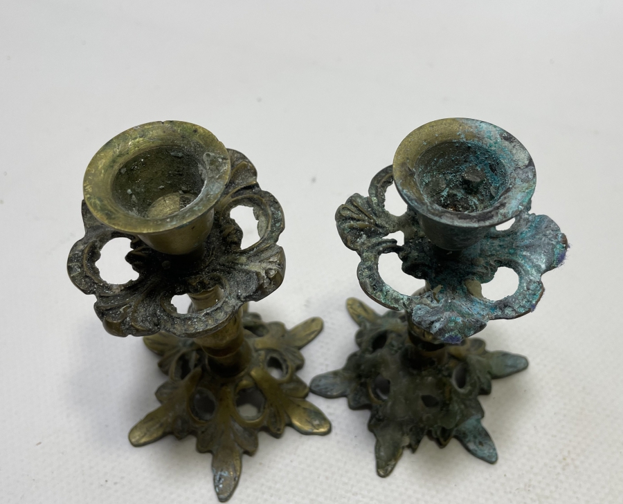 İKİ ADET ANTİKA BRONZ ŞAMDAN