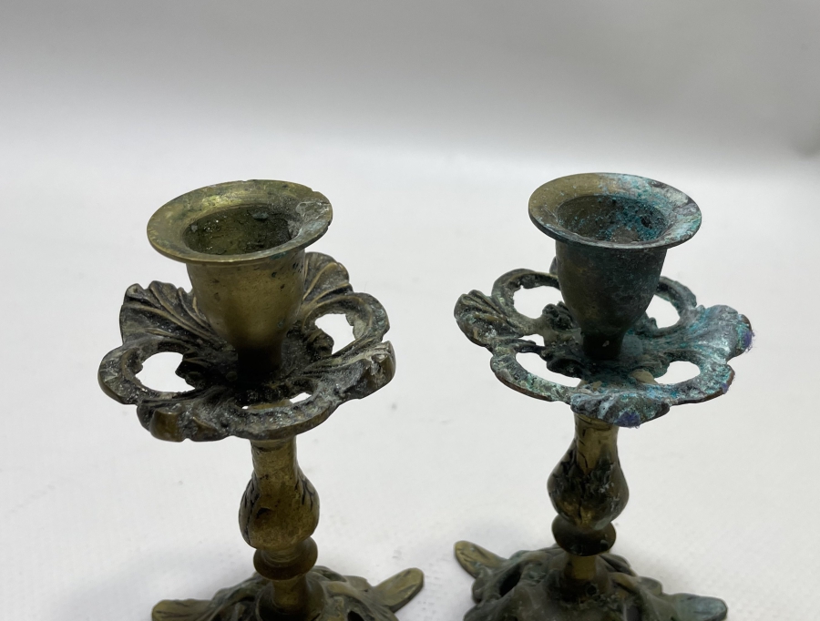 İKİ ADET ANTİKA BRONZ ŞAMDAN