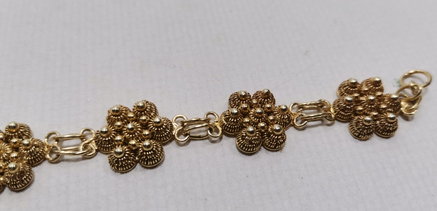 GÜHERZE İŞÇİLİKLİ GÜMÜŞ ÜZERİ ALTIN KAPLAMA ÖZEL YAPIM BİLEKLİK