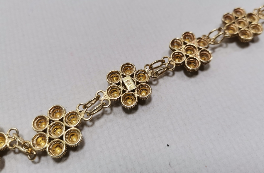 GÜHERZE İŞÇİLİKLİ GÜMÜŞ ÜZERİ ALTIN KAPLAMA ÖZEL YAPIM BİLEKLİK